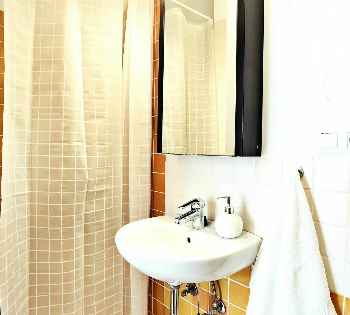 Cozy And Bright Malaga Center Apartment